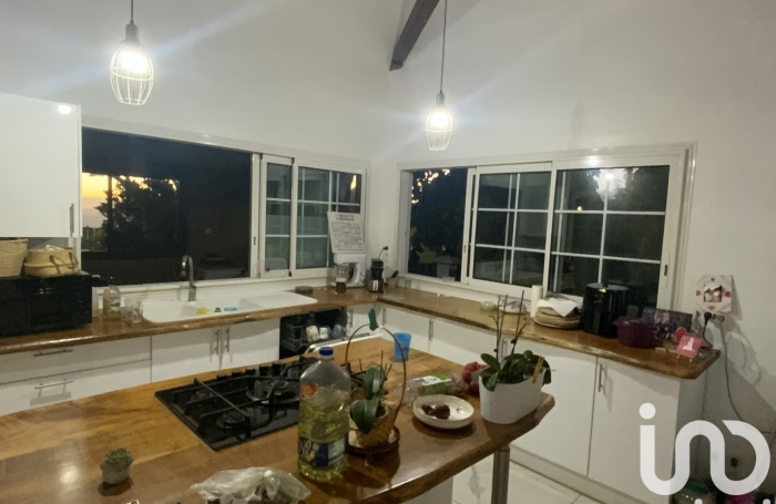 Vente Maison 137m&sup2; 5 pi&#232;ces Trois Bassins