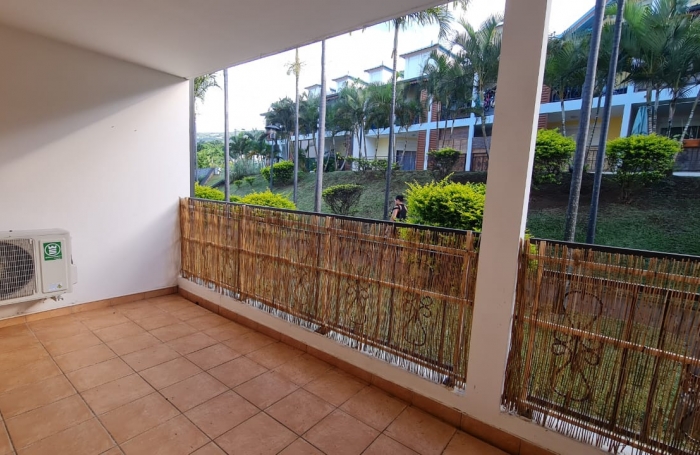 Location Appartement 25m&sup2; 1 pi&#232;ce Sainte Clotilde