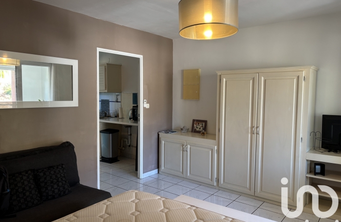 Vente Appartement 33m&sup2; 2 pi&#232;ces Saint Gilles les Bains