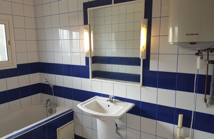 Vendu Loué : VILLA F4  de 80 m2 au 17 ième KM, LE TAMPON