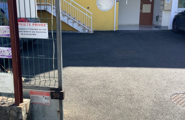 LOCAL PROFESSIONNEL 70M2 TAMPON