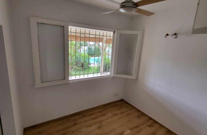 Vente Maison 150m&sup2; 4 pi&#232;ces Saint Gilles les Bains