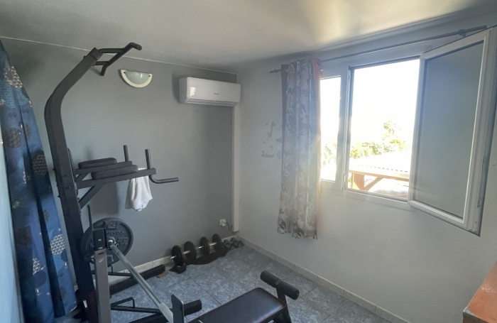 Vente Maison 206m&sup2; 4 pi&#232;ces Etang-Sale