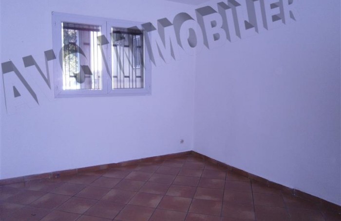Vente Local commercial 90m² Les Avirons