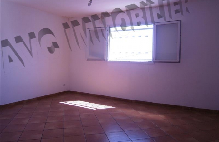 Vente Local commercial 90m² Les Avirons