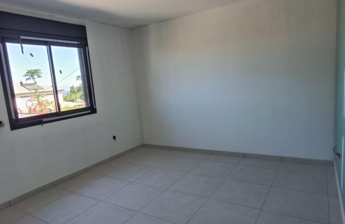 Vente Appartement 63.57m&sup2; 3 pi&#232;ces Saint-Pierre