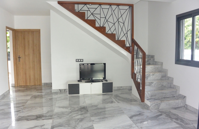 Vente Maison 100m² 4 pièces Etang-Sale