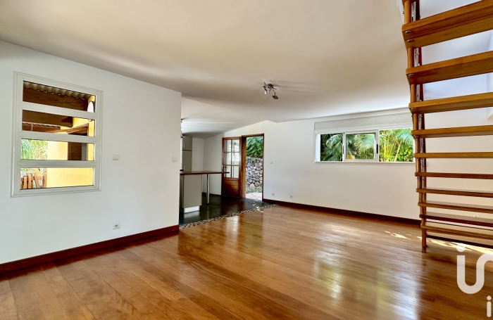 Vente Maison 134m&sup2; 6 pi&#232;ces Piton Saint Leu