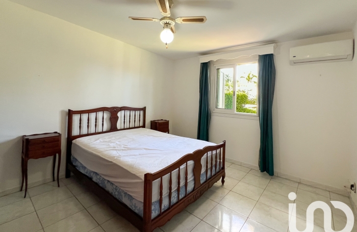 Vente Maison 128m&sup2; 5 pi&#232;ces Saint Gilles les Bains