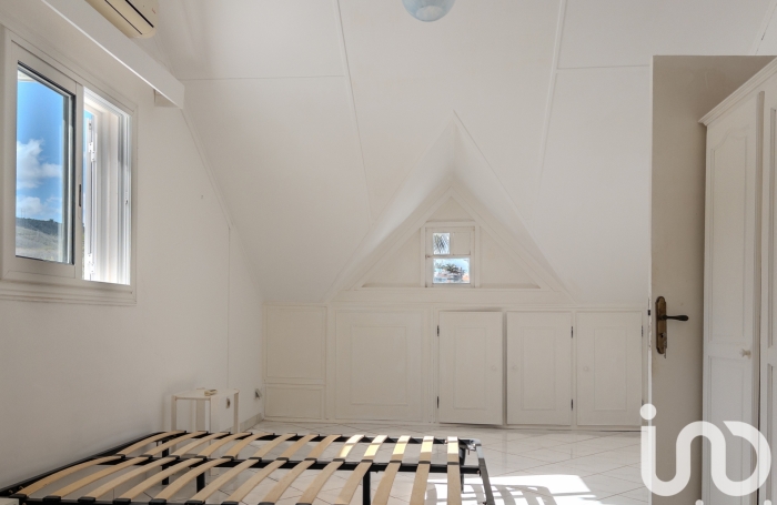 Vente Maison 128m&sup2; 5 pi&#232;ces Saint Gilles les Bains