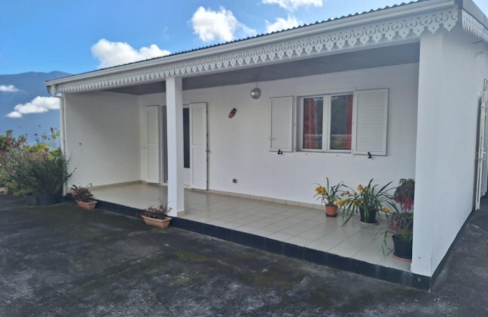 Vente Maison 100m&sup2; 4 pi&#232;ces Cilaos
