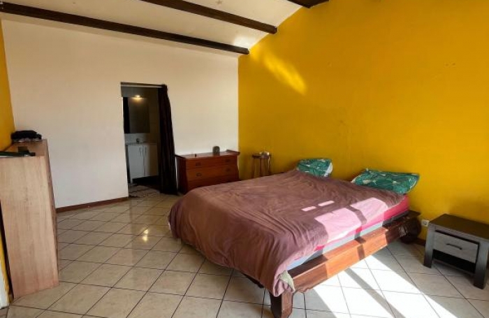 Vente Maison 250m&sup2; 6 pi&#232;ces Saint Gilles Les Hauts