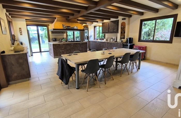Vente Divers 220m&sup2; 7 pi&#232;ces Saint Joseph