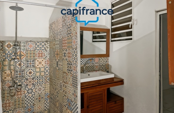 Vente Maison 174m&sup2; 7 pi&#232;ces Sainte Clotilde