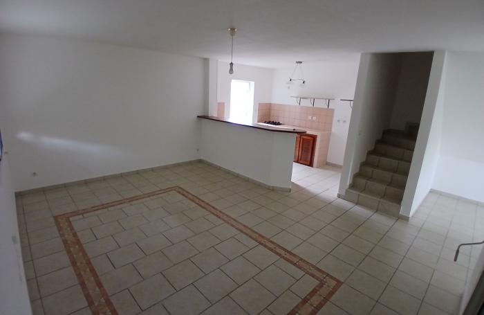 Location Maison 90m&sup2; 4 pi&#232;ces Bras-Panon