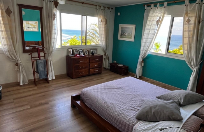 Vente Maison 151m&sup2; 5 pièces Saint Gilles les Bains