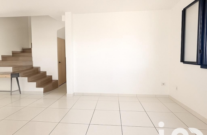 Vente Maison 86m&sup2; 5 pi&#232;ces Bois de Nefles St Paul