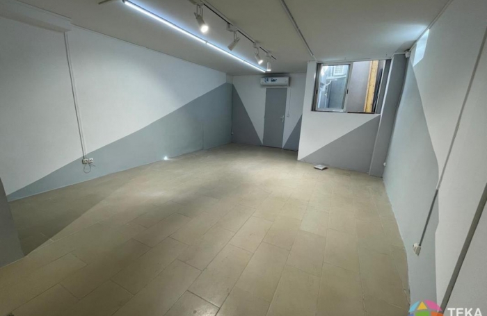 Location Local commercial 80m&sup2; 1 pi&#232;ce Saint Denis