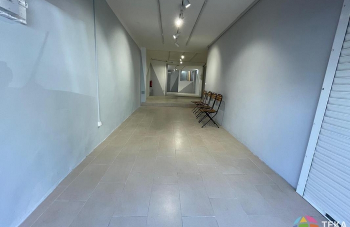 Location Local commercial 80m&sup2; 1 pi&#232;ce Saint Denis