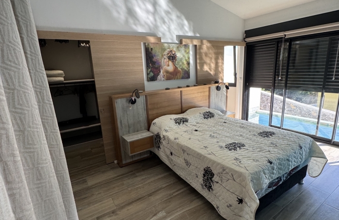 Vente Divers 110m&sup2; 7 pi&#232;ces La Possession