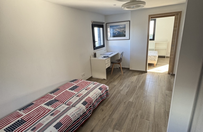 Vente Divers 110m&sup2; 7 pi&#232;ces La Possession
