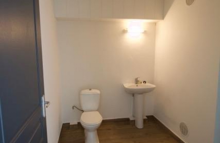 Location Local commercial Saint André