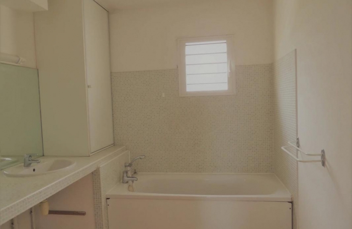 Location Appartement 74m&sup2; 3 pi&#232;ces Saint Denis