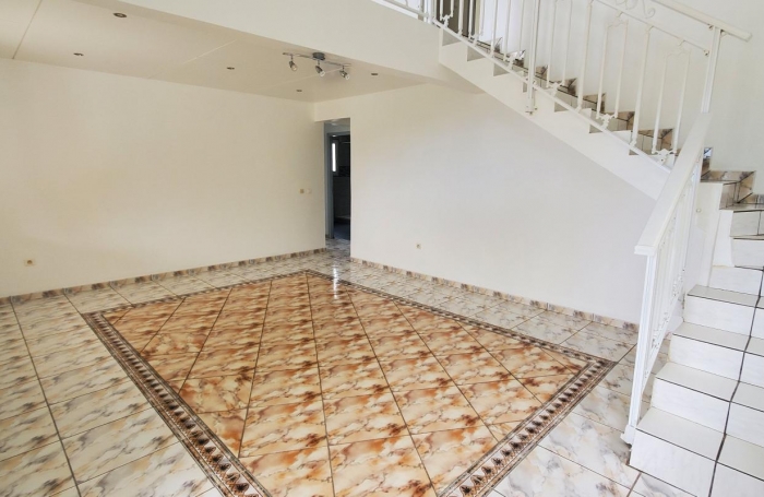 Location Appartement 139.18m&sup2; 5 pi&#232;ces Sainte Marie