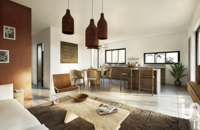 Vente Divers 96m&sup2; 1 pi&#232;ce Saint Gilles les Bains