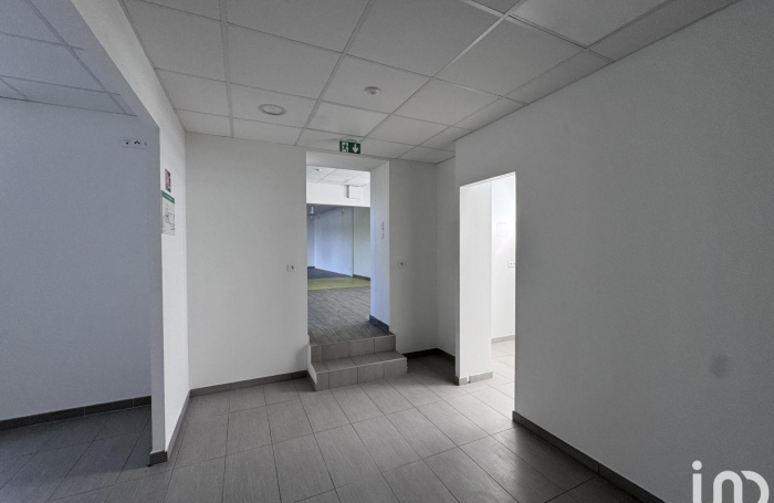 Vente Local commercial 200m&sup2; Sainte Marie
