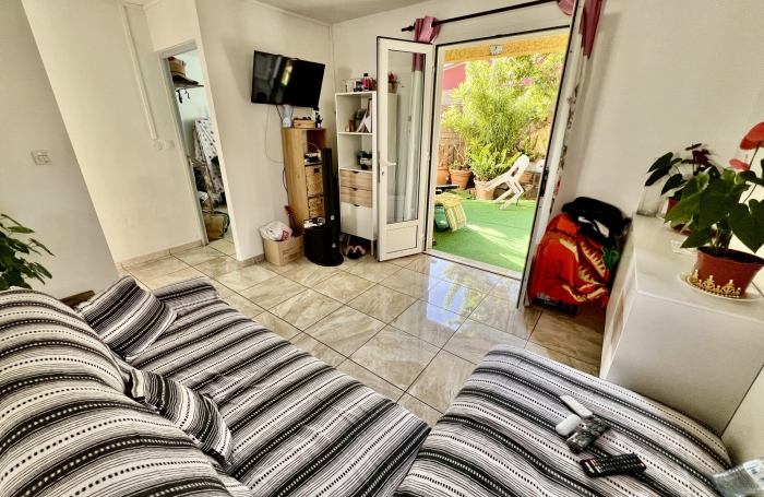 SAINT PIERRE 97410 - MAISON DE PLAIN PIED  QUARTIER PRISÉ - PROCHE DES COMMODITÉS