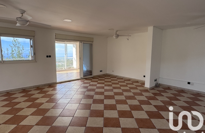 Vente Maison 102m&sup2; 5 pi&#232;ces Sainte Clotilde