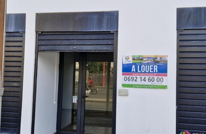 Location Local commercial 97419