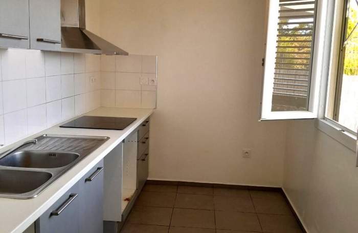 Location Appartement 93m² 5 pièces Bois de Nefles St Paul