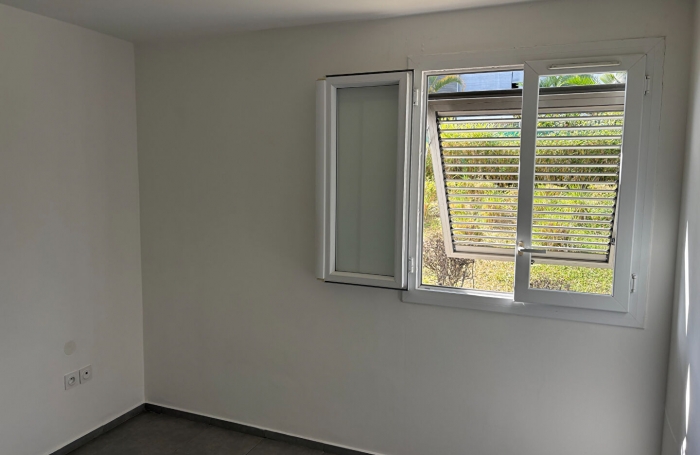 Location Appartement 93m² 5 pièces Bois de Nefles St Paul