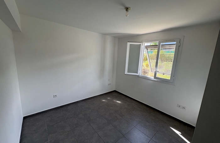 Location Appartement 93m² 5 pièces Bois de Nefles St Paul