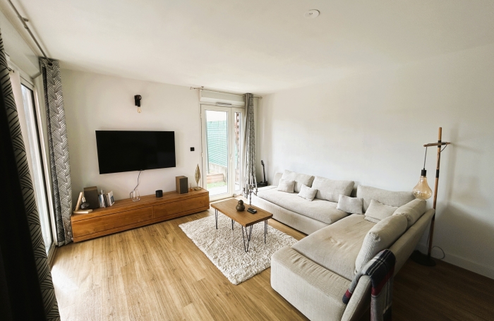 T3 meublé avec terrasse, jardin, jacuzzi à Saint Paul