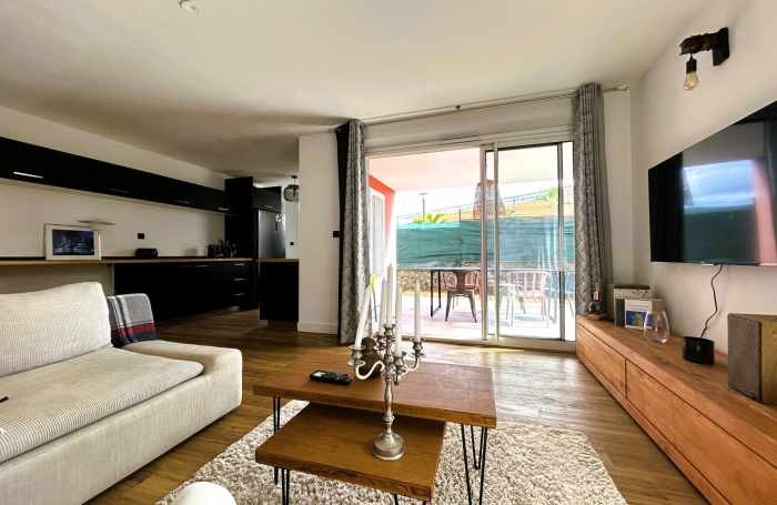 T3 meublé avec terrasse, jardin, jacuzzi à Saint Paul