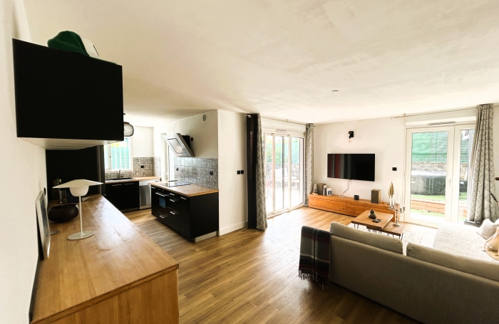 T3 meublé avec terrasse, jardin, jacuzzi à Saint Paul