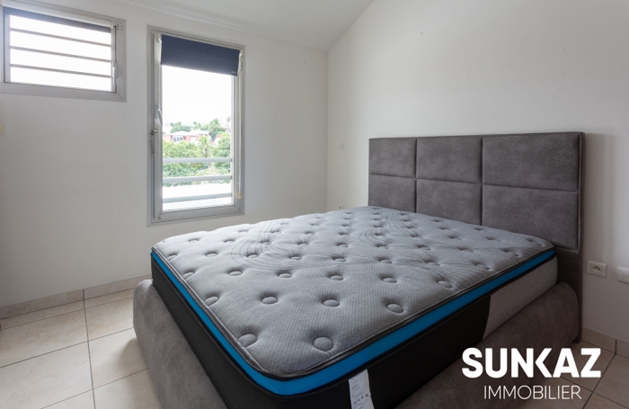 Location Appartement 85m² 4 pièces Saint-Pierre