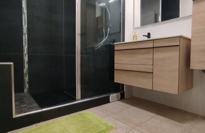 Location Appartement 78.21m&sup2; 3 pi&#232;ces Saint Denis