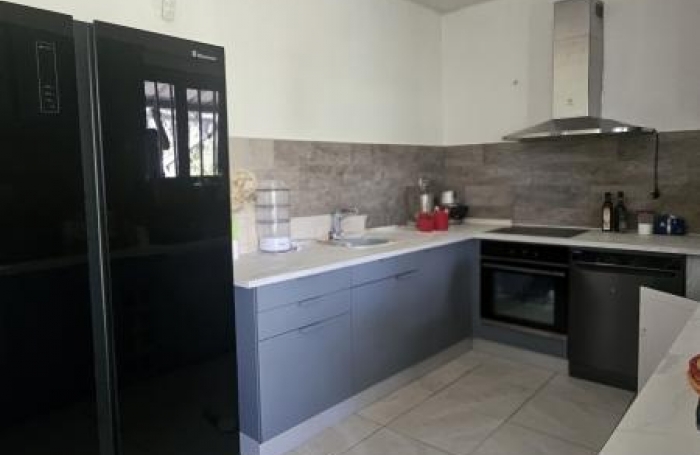 Location Maison 112m&sup2; 5 pi&#232;ces Sainte Marie