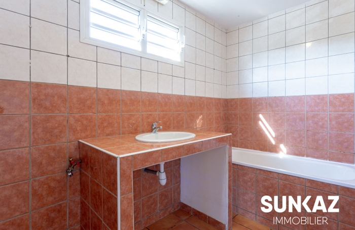 Location Appartement 50m² 2 pièces Saint-Pierre