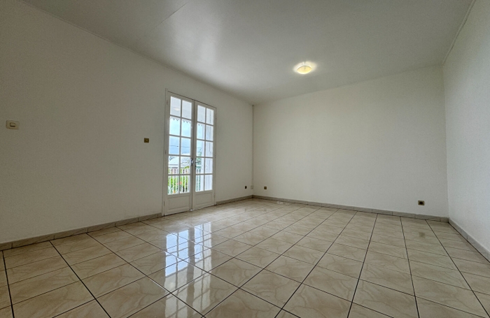 Location Maison 81.59m² 4 pièces Sainte Clotilde