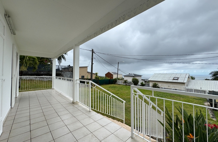 Location Maison 81.59m² 4 pièces Sainte Clotilde
