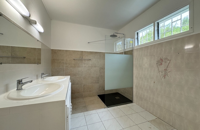 Location Maison 81.59m² 4 pièces Sainte Clotilde
