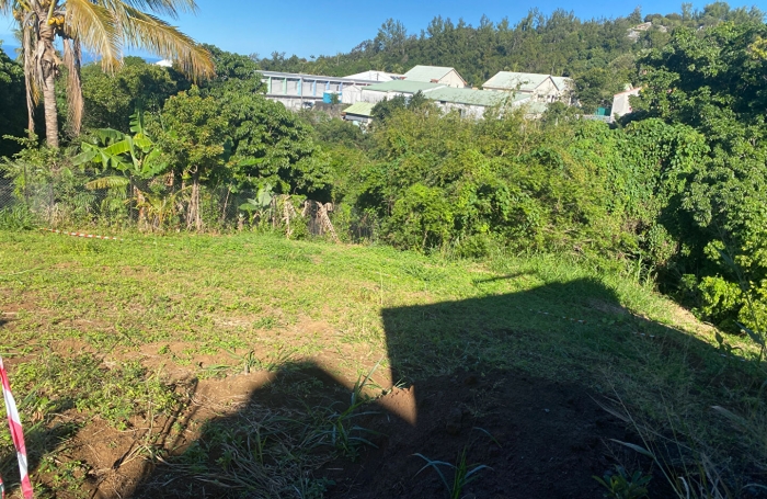 Vente Terrain 688m² Petite île