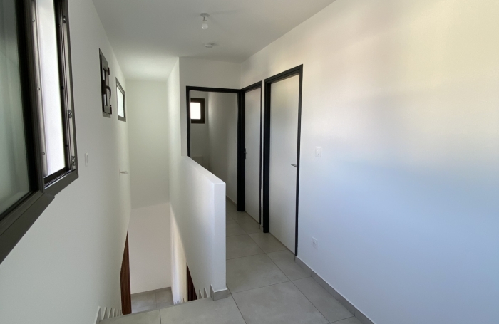 Location Maison 88m&sup2; 4 pi&#232;ces Saint Joseph
