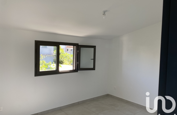 Location Maison 88m&sup2; 4 pi&#232;ces Saint Joseph