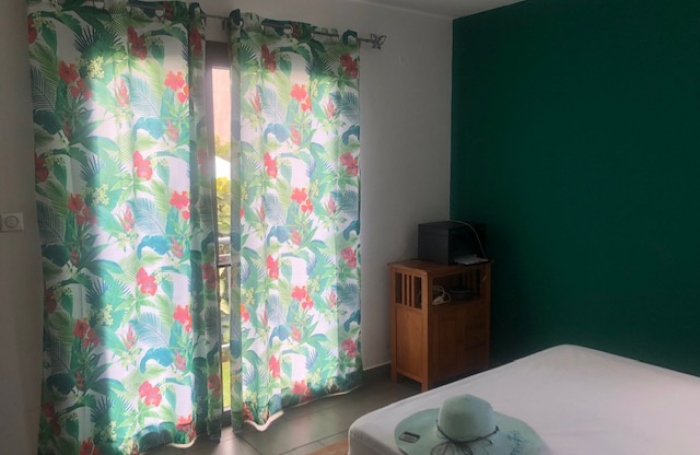 A LOUER VILLA F4 MEUBLEE - RAVINE DES CABRIS - LOYER 1950€ TTC